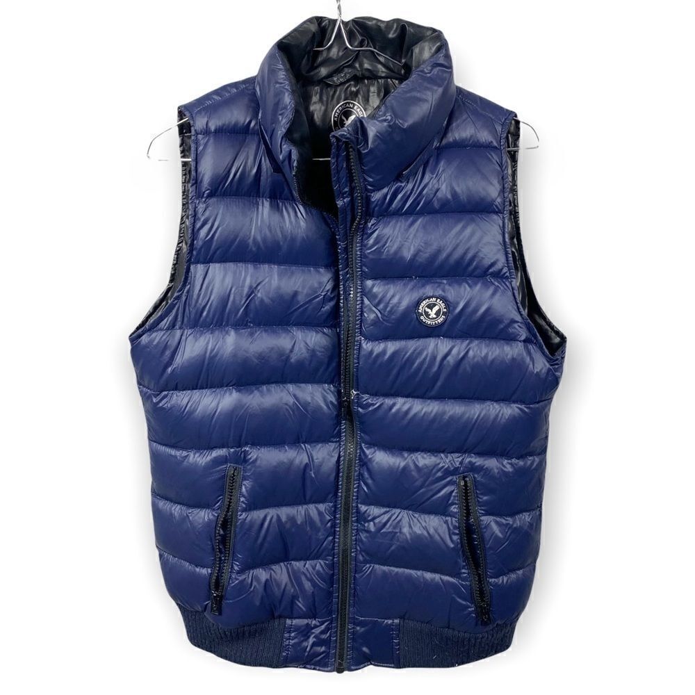 American Eagle navy down vest